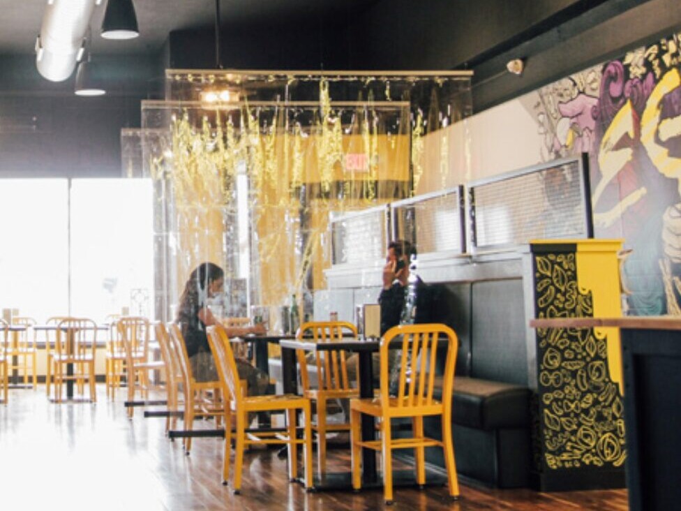 goffs-personal-safety-partition-restaurant-sneeze-guard-table-separater