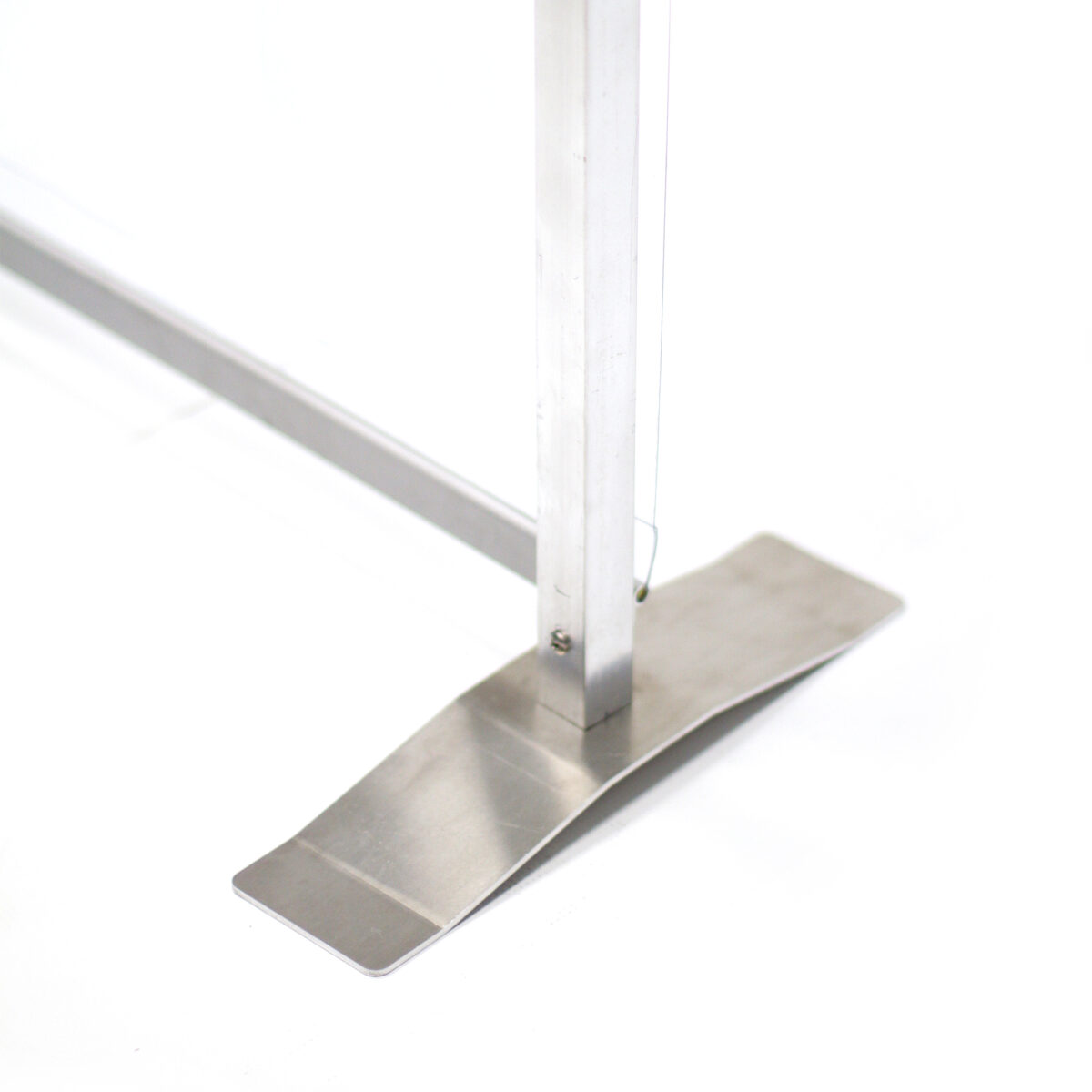 goffs-portable-personal-safety-partition-feet-portable-sneeze-guard