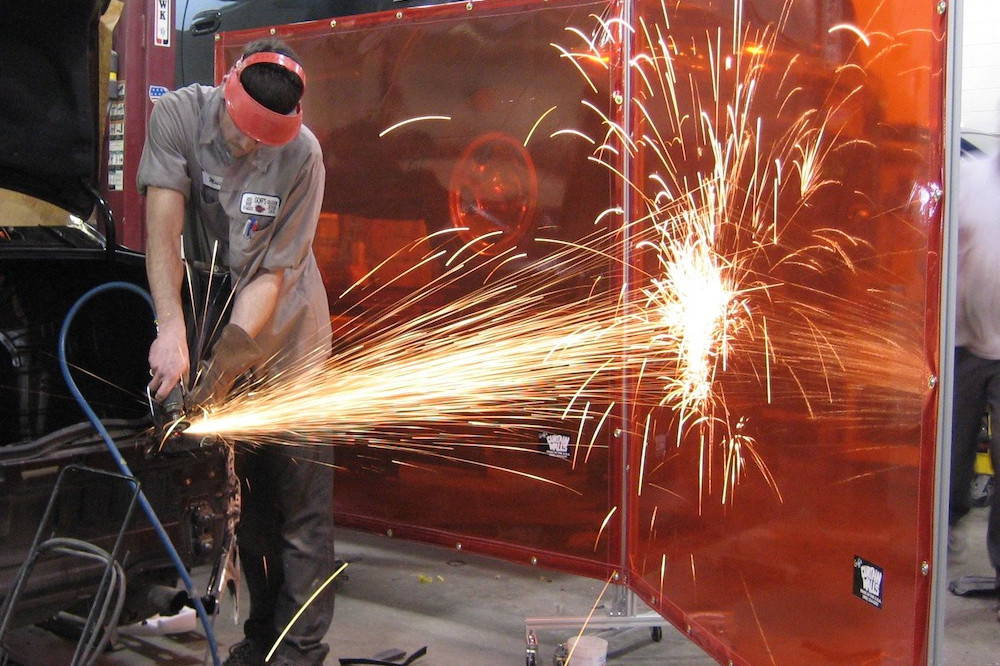 weld-screen-industrial-welding-curtain