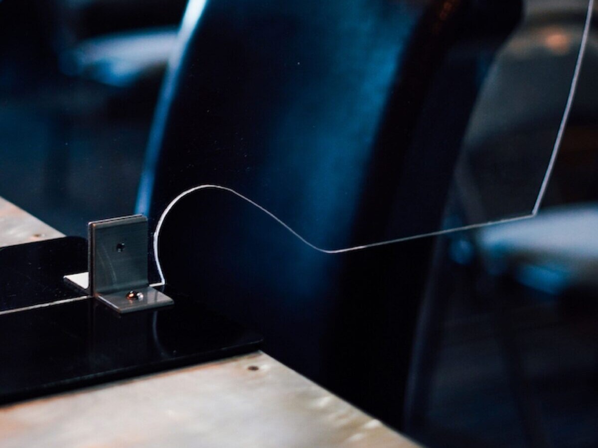 goffs-barguard-photos-03-bar-top-divider