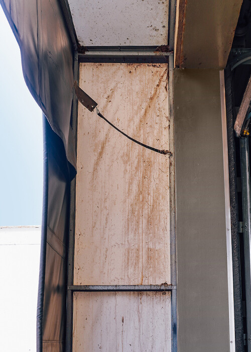 before-dock-shelter-bird-nest-barrier