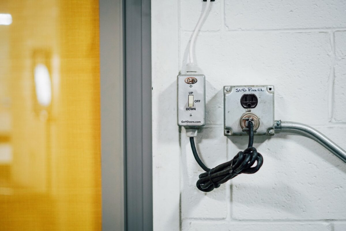 goffs-plug-and-play-industrial-doors-2