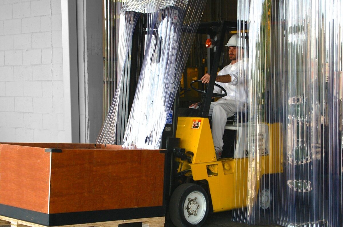 STSD-Forklift-9-strip-door