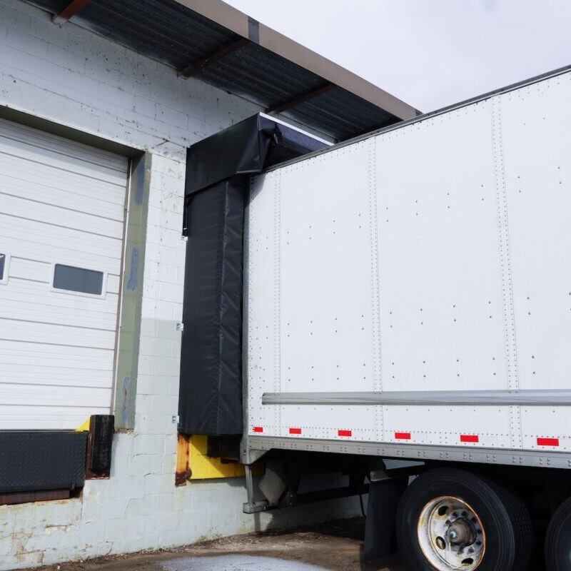 goffs-iww-install-dock-seals-and-shelters